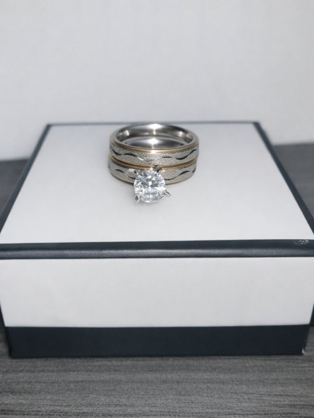 2pcs Set Two Tone Round Cut CZ Engagement Wedding Ring Set Size 8 - Picture 6 of 6